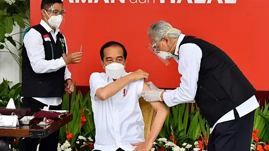 ilk aşı Devlet Başkanına yapıldı