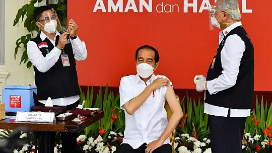 ilk aşı Devlet Başkanına yapıldı