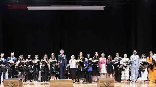 Erdem Koleji öğrencilerden muhteşem gösteri