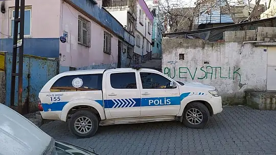 Eşi tarafından bıçaklanan kadın hayatını kaybetti
