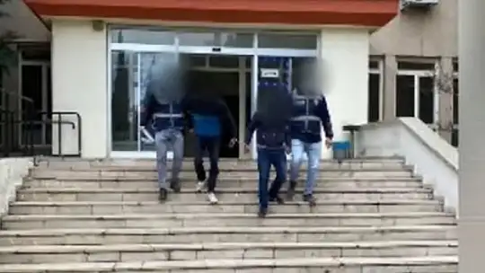 Ev ve iş yerinden hırsızlık yapan 5 şüpheli yakalandı