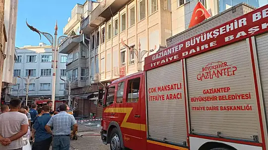 Evde çıkan yangın paniğe neden oldu