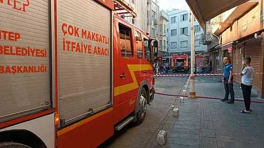 Evde çıkan yangın paniğe neden oldu