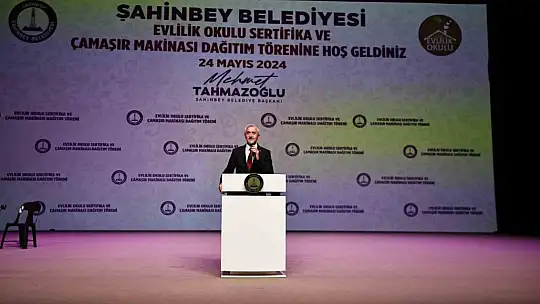Evlilik Okulu'nda eğitim gören 530 çifte sertifika