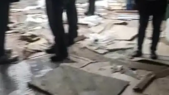 Fabrikayı bir gece de boşaltıp kayıplara karıştılar