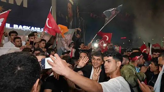 Fadıloğlu: 'Teşekkürler Türkiye, teşekkürler Gaziantep, teşekkürler Şehitkamil'