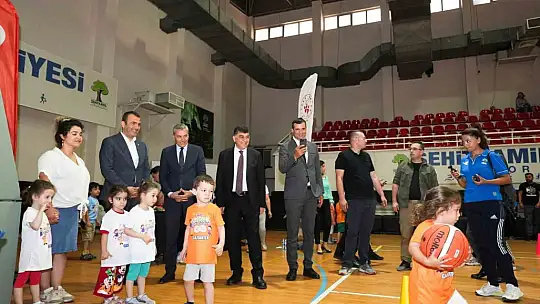 Fadıloğlu: 'Yavrularımızın, spor etkinliklerini çok önemsiyoruz'