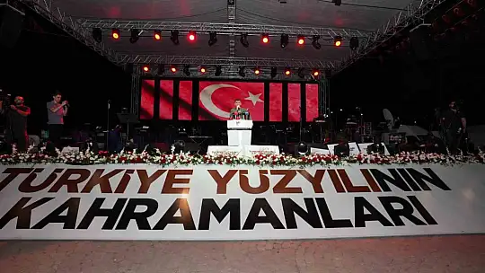 Fadıloğlu, demokrasiye sahip çıkanlara duyduğu şükranı ifade etti