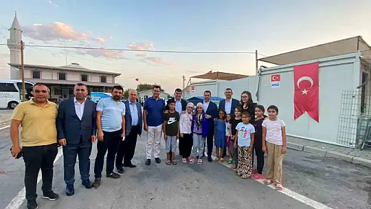 Fadıloğlu, depremzedeler ile bir araya geldi