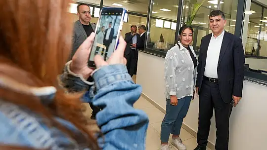 Fadıloğlu, gençlerle 'bilinçli genç olmak' üzerine konuştu