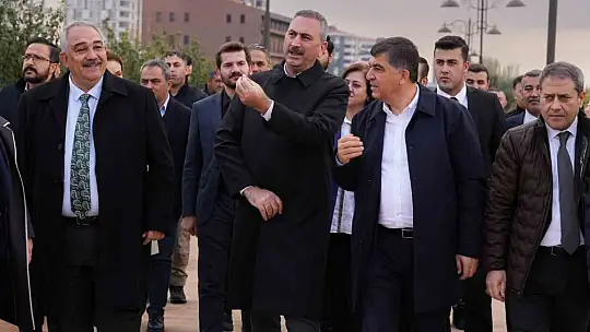 Fadıloğlu, Gül ve Şahin'e projelere ilişkin bilgilendirmede bulundu