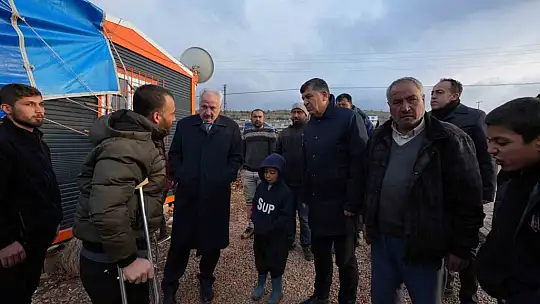 Fadıloğlu, iftar öncesi atalar sakinleriyle bir araya geldi
