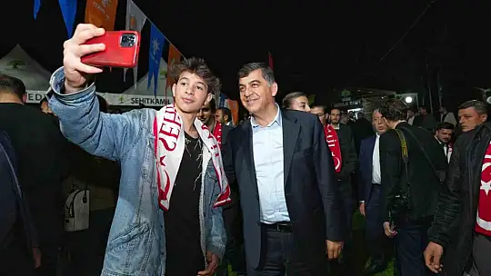 Fadıloğlu ile Gül, Gençlik Kampı'ndaki gençlerle buluştu