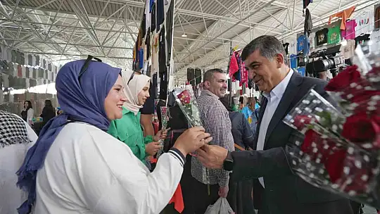 Fadıloğlu İle Gül, pazarcı esnafın sorunlarını dinledi
