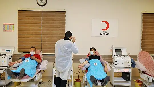 Fadıloğlu, kovid-19 hastalarına umut oldu