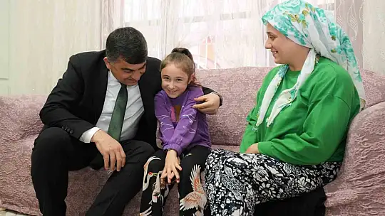 Fadıloğlu'ndan, engelli vatandaşlara sürpriz ziyaret