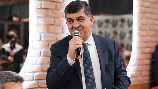 Fadıloğlu, şampiyonları kutladı