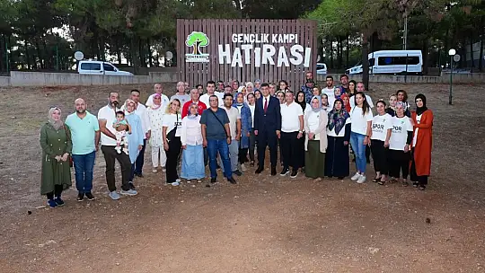 Fadıloğlu, spor lisesi öğrencilerini ve ailelerini kampta ağırladı