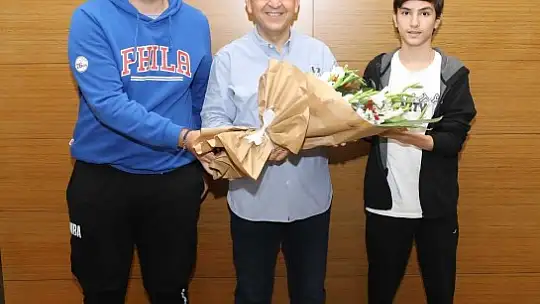 Fadıloğlu, sporcu velileriyle buluştu