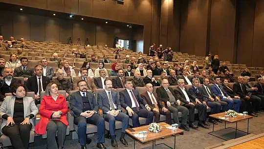 Fadıloğlu, tarihi aydınlatan 37. ve 38. eseri tanıttı