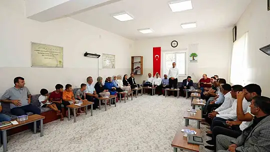 Fadıloğlu ve Çelikaslan kırsal mahallelerdeki vatandaşlarla bir araya geldi