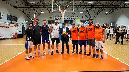 Fadıloğlu yaşam boyu spor faaliyetlerine katıldı