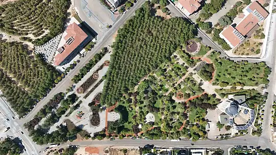 Fatih Parkı yenilenerek yeniden halkın hizmetine sunuldu