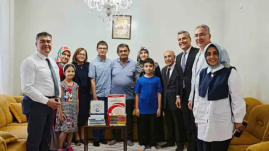 Fatma Şahin'den LGS'de tam puana tam altın