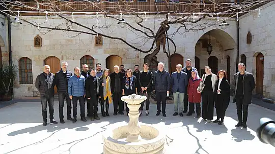 Fatma Şahin'den Zincirli Bedesten esnafına destek