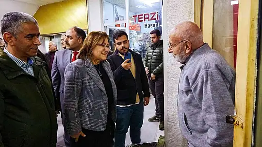 Fatma Şahin, yenilenen Belediye Pasajı'nı ziyaret etti