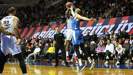 FIBA Erkekler Avrupa Kupası: Gaziantep Basketbol: 77 - Kalev: 62