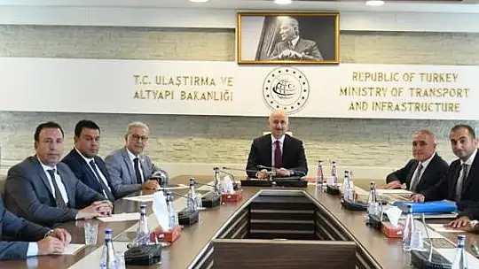 Fırat'ın Suyunun OSB'ye getirilmesi projesi Bakan Varank'a teslim edildi