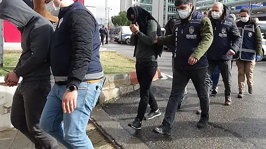 Fuhuş operasyonunda gözaltına alınan 17 şüpheli adliyeye sevk edildi