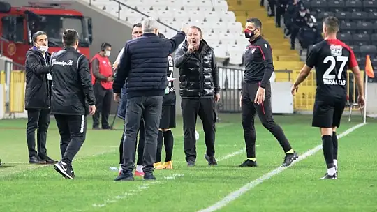 Futbolun hırçın ve renkli teknik adamı Sumudica, Gaziantep'i zirveye taşıdı