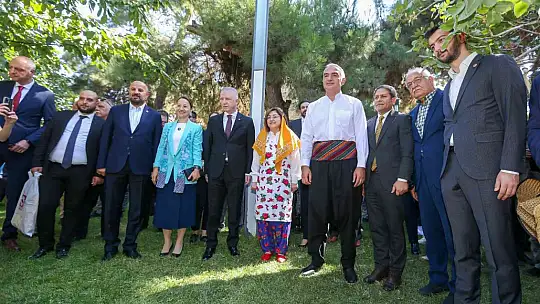 Gastroantep festivali, antepfıstığı hasadı ve şire yapımıyla başladı