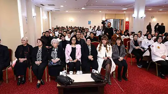 GAÜN'de 'Gazi Mutfakta Kadın Eli' paneli