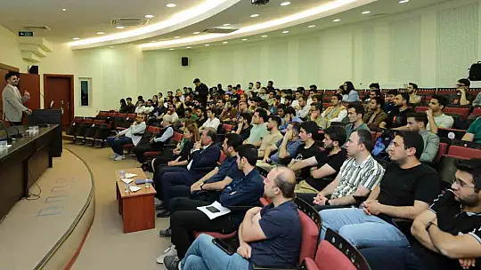 GAÜN'de 'Türkiye'nin Büyük Dil Modeli' söyleşisi