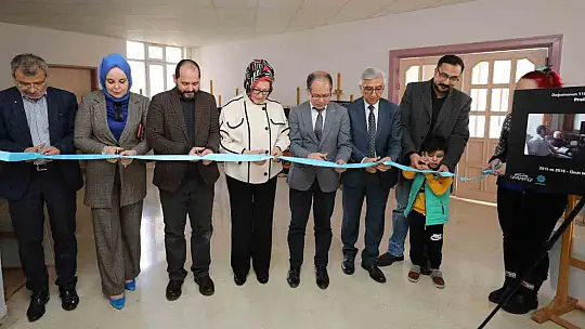 GAÜN'de Doğumunun 110. Yılında Cahit Tanyol paneli