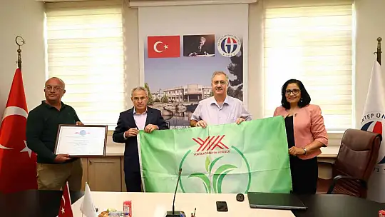 GAÜN'de engelsiz üniversite bayrakları dalgalanmaya devam ediyor