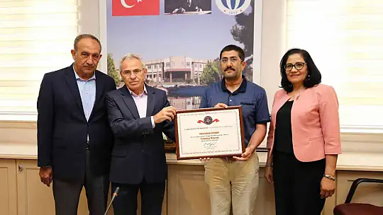 GAÜN'de engelsiz üniversite bayrakları dalgalanmaya devam ediyor
