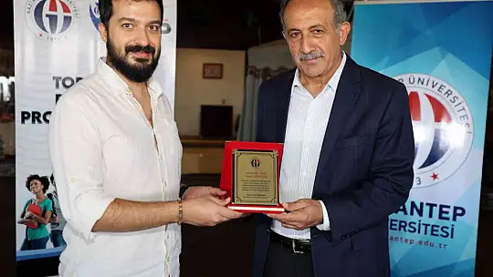 GAÜN'de entegrasyon temalı sergi