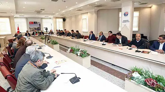 GAÜN'de ÖSYM koordinatörleri değerlendirme toplantısı