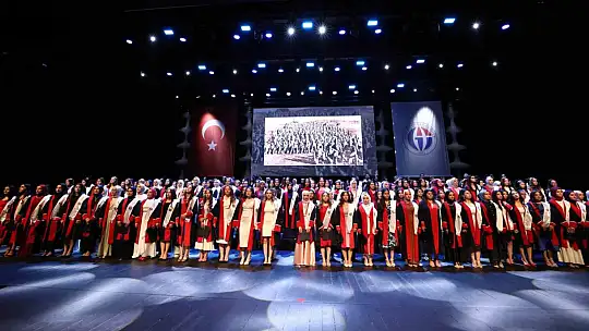 GAÜN'de Sağlık Bilimleri Fakültesi mezuniyet töreni düzenlendi
