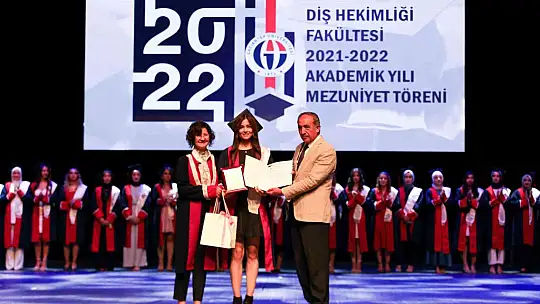 GAÜN Diş Hekimliği Fakültesi öğrencileri mezun oldu