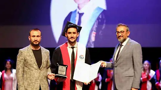 GAÜN Diş Hekimliği Fakültesi öğrencileri mezun oldu