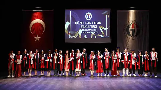 GAÜN Güzel Sanatlar Fakültesinde mezuniyet heyecanı