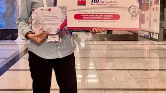 GAÜN'lü akademisyene FDI 2024 Dünya Diş Hekimliği Kongresi'nden ödül