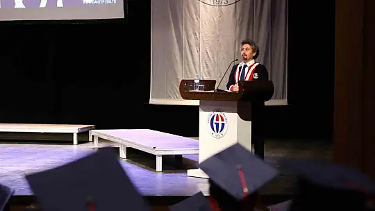GAÜN TMDK öğrencilerinin mezuniyet sevinci