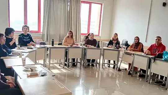 GAÜN Yabancı Diller Yüksekokulunda mesleki gelişim programı başarıyla tamamlandı