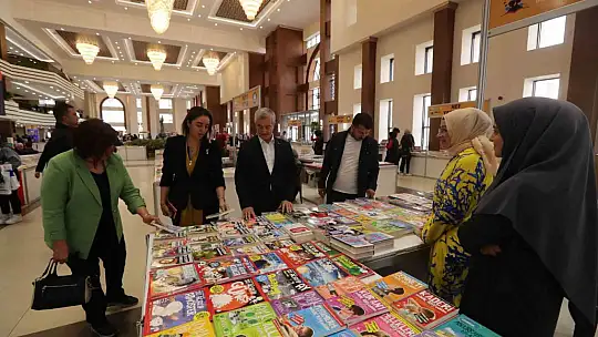 Gazeteciler Şahinbey Kitap Fuarını ziyaret etti